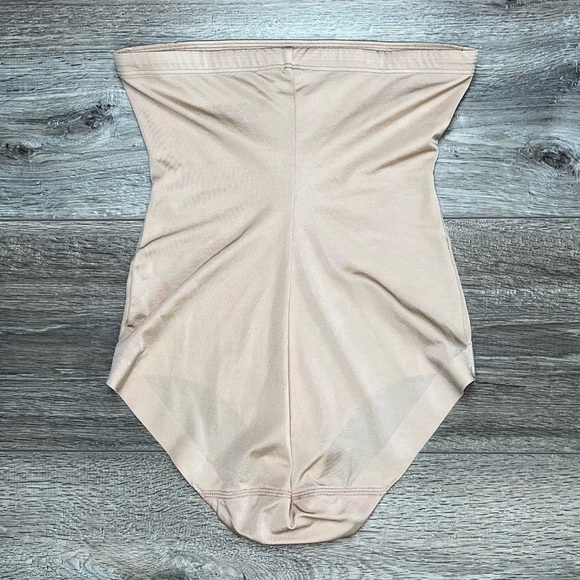 Bali High Waisted Shapewear Nude M | Bali High Waisted Control Underwear Nude M - Picture 4 of 14